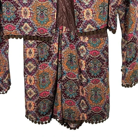 LOVPOSH LONG SLEEVE GEO FLORAL CROCHET TRIM LACE FLOUNCE‎ ROMPER MULTI SMALL EUC - Picture 7 of 10